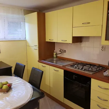 Adriana Apartamento *