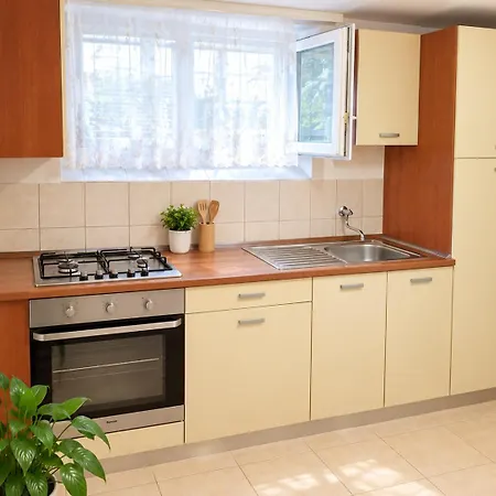 Apartment Adriana *